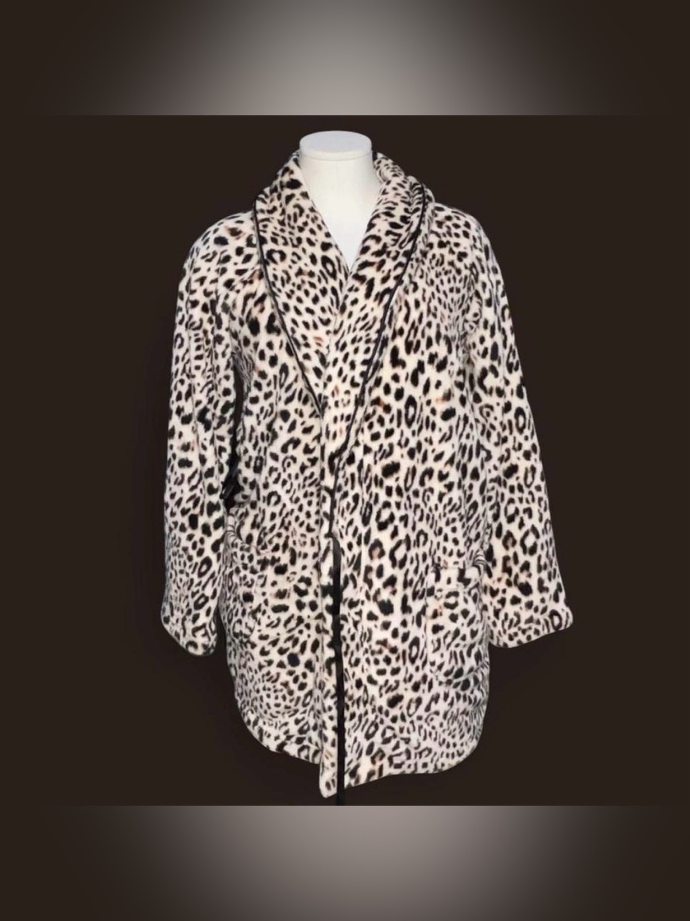 Victoria's Secret Leopard Plush Shawl Collar Robe - White & Tan